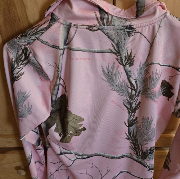 Duck Dynasty Pink Camo Pullover - Picture 6 of 6